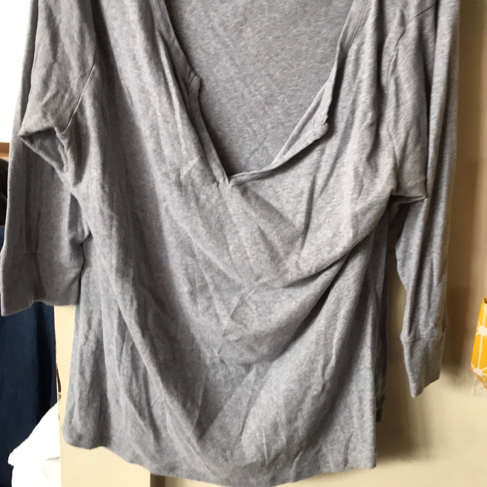 3/4 length sleeve shirt